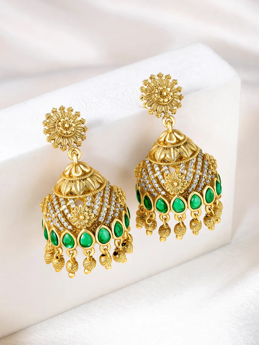 Chic Crystal Clear Kundan Jhumka Earrings