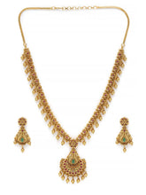 Floral Motif Traditional Nefcklace Set