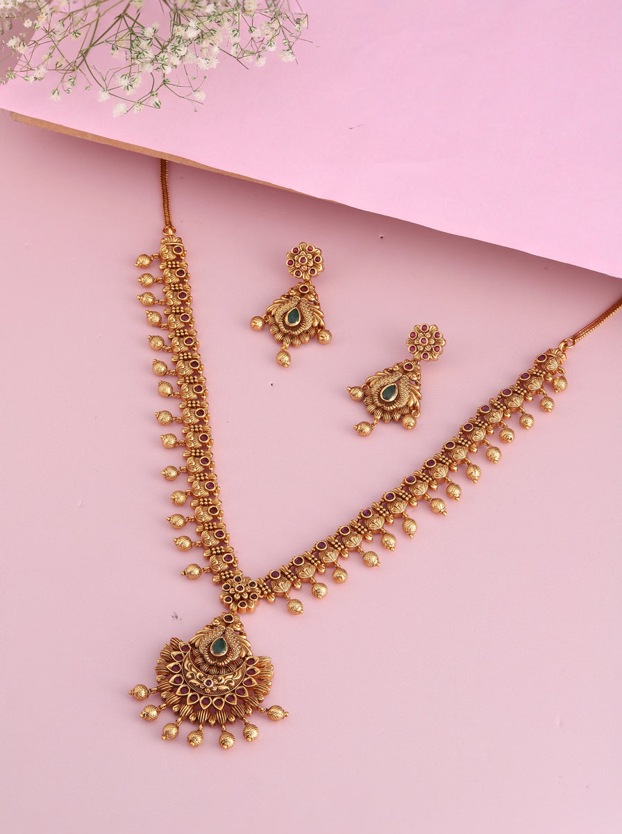 Floral Motif Traditional Nefcklace Set