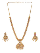 Elegant Floral Design Necklace Set