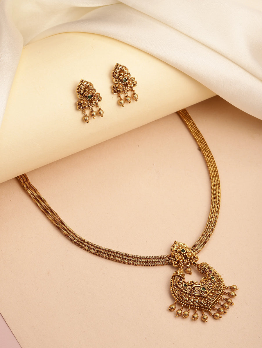 Ornate Floral Filigree Necklace Set