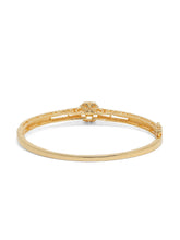 CZ Stone Bracelet for Classic Look - Gold