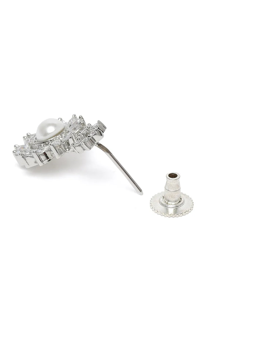 Graceful Floral Pearl Necklace Set