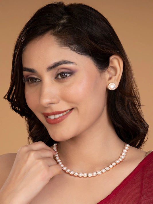 Pearl Embrace Evening Glow Necklace Set