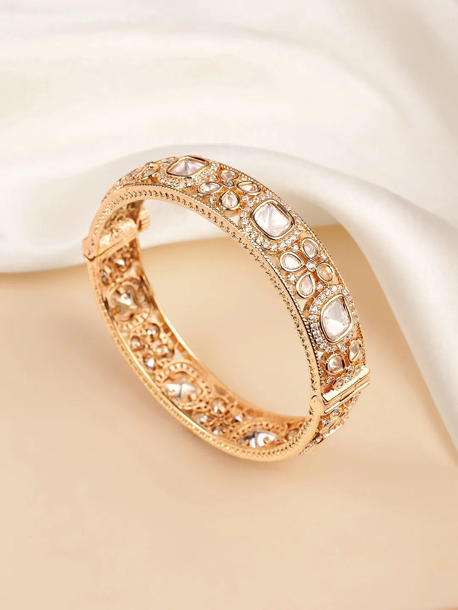 Timeless Elegance Kundan Gold Bangle