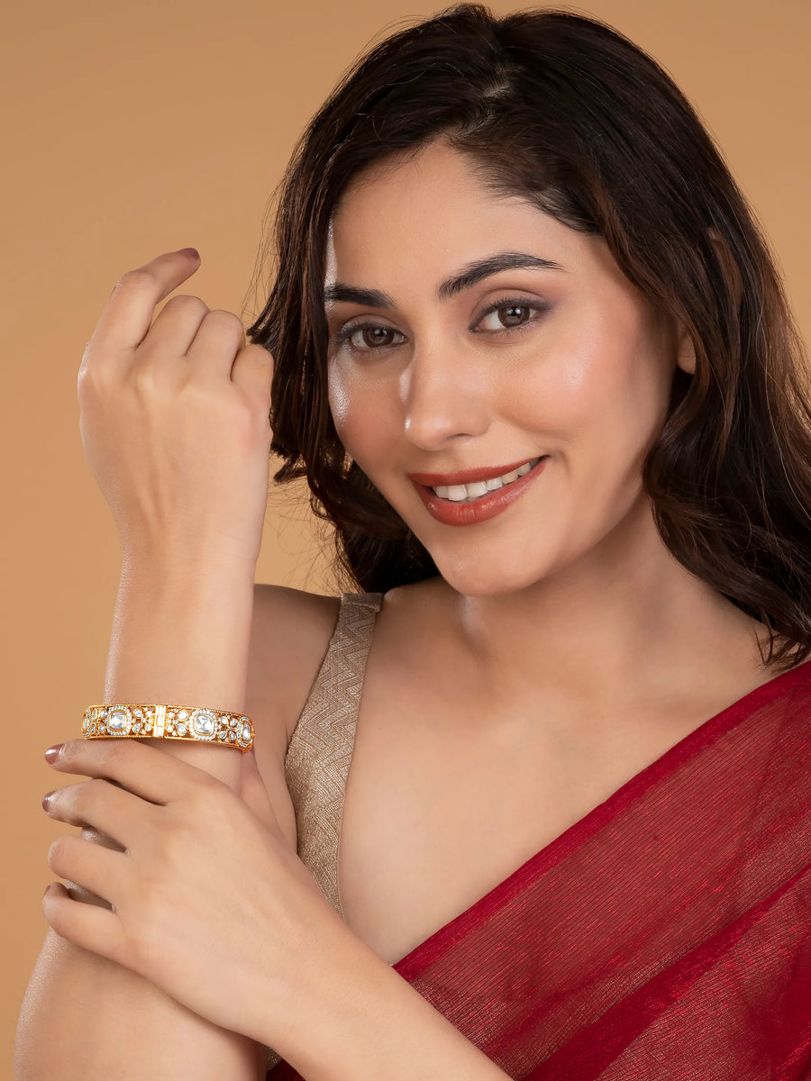 Timeless Elegance Kundan Gold Bangle