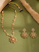 Peora Floral Radiant Petal Necklace Set - Gold