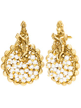 Peora Royal Temple Pearl Necklace Set - Gold