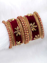 Emerald Charms Silk Threaded Bangles