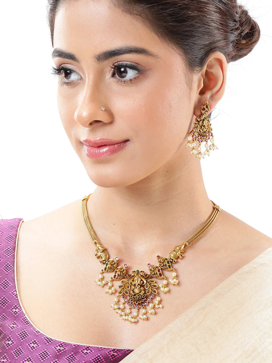Necklace Set | Timeless Fashion Jewellery by Peora

