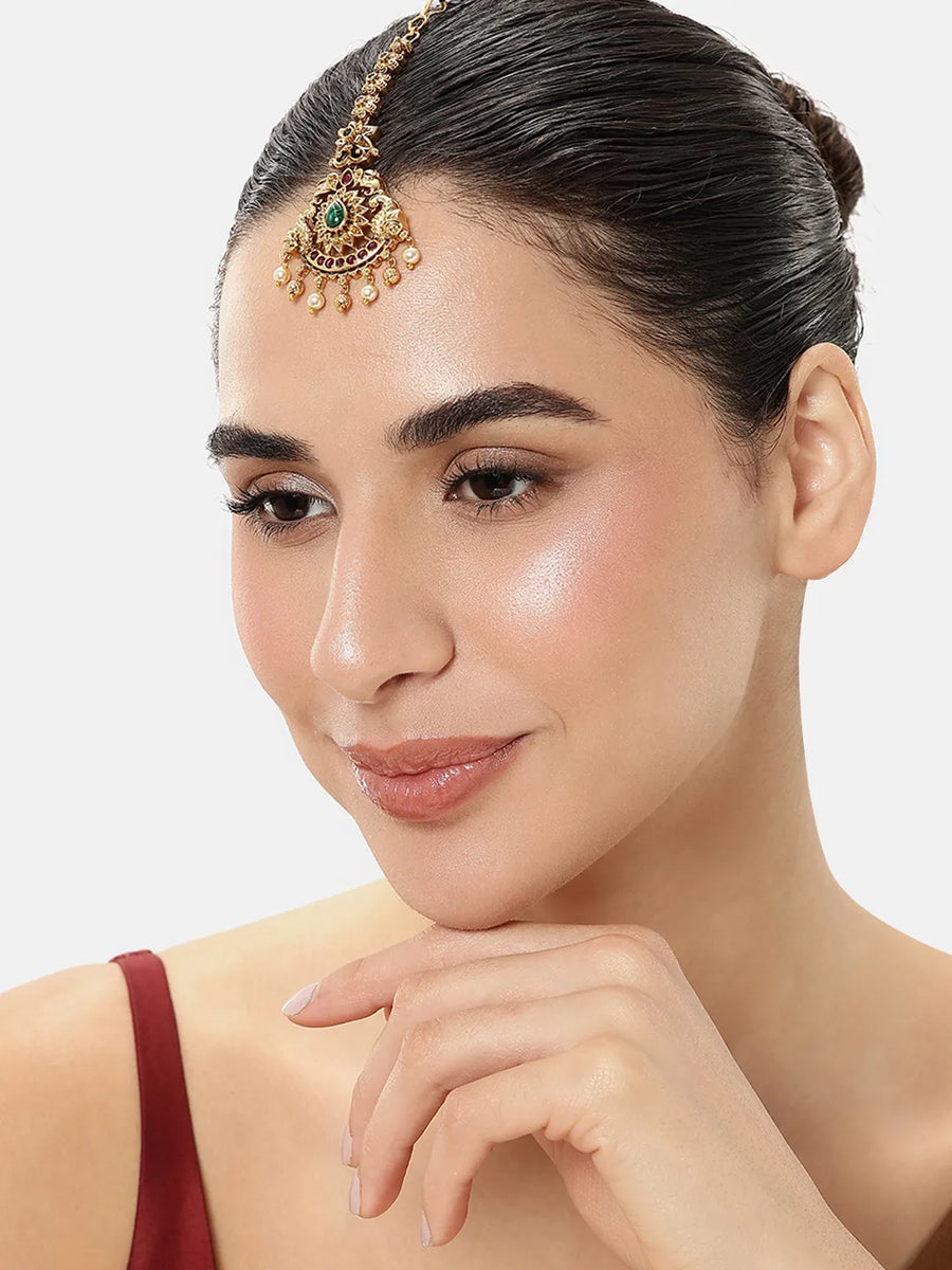 Graceful Pearl Dangle Gold Maangtikka