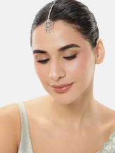 Glamorous Crystal Bridal Maang Tikka