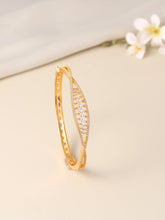 Gracebound Twist Zirconia Kada Bracelet