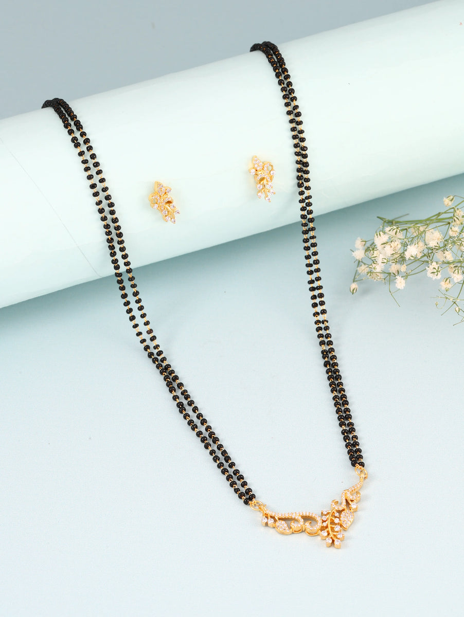 Graceful Leaf Pattern Mangalsutra Set - Gold