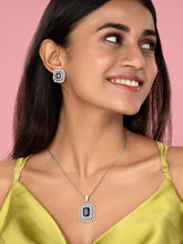 Twilight Spark Crystal Pendant Set