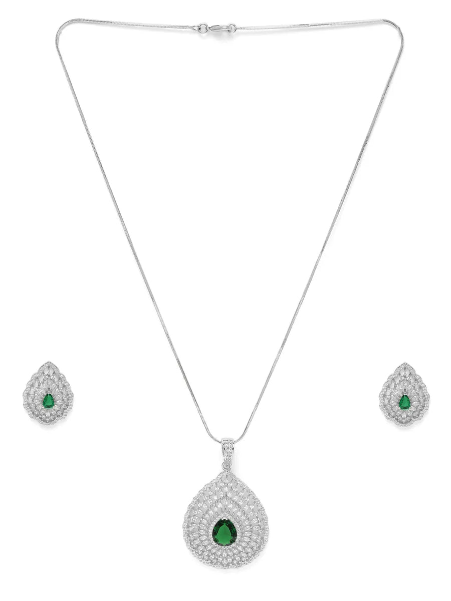 Mystic Emerald Crystal Pendant Set