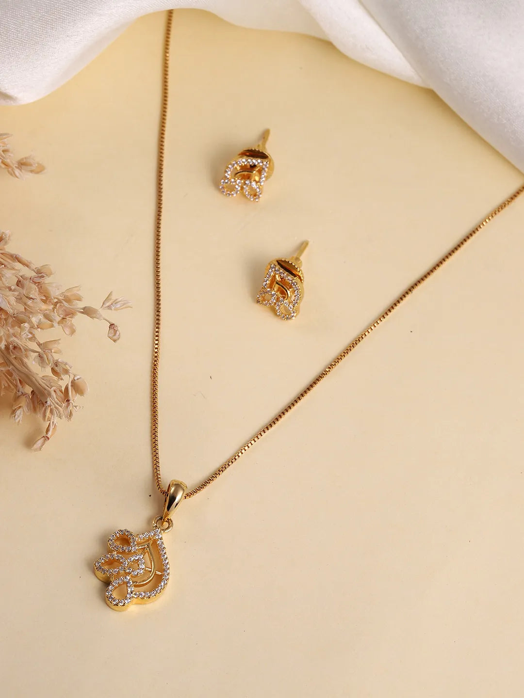 Studded Pendant Set | Sparkling Fashion Jewellery by Peora