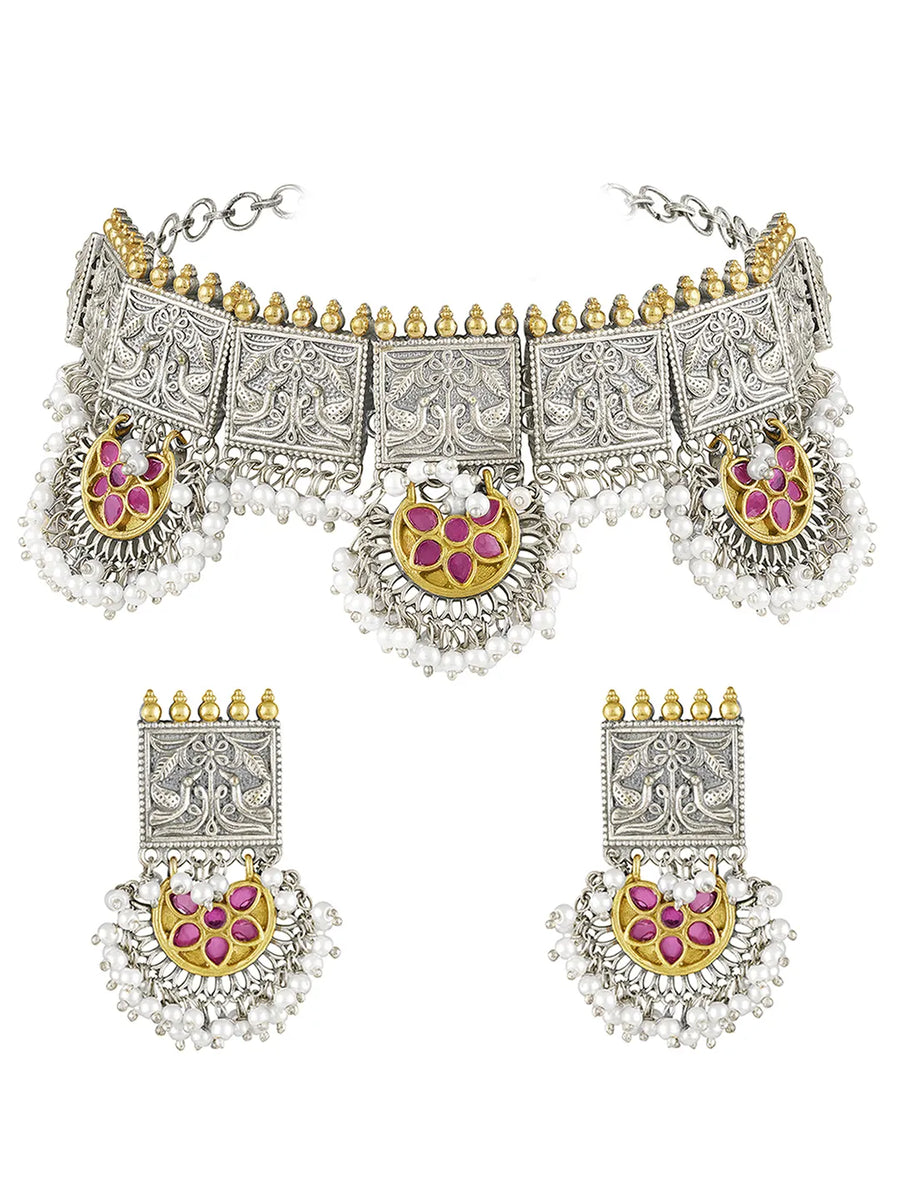 Classic Floral Pendant Pearl Necklace Set