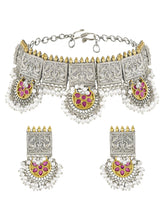 Classic Floral Pendant Pearl Necklace Set