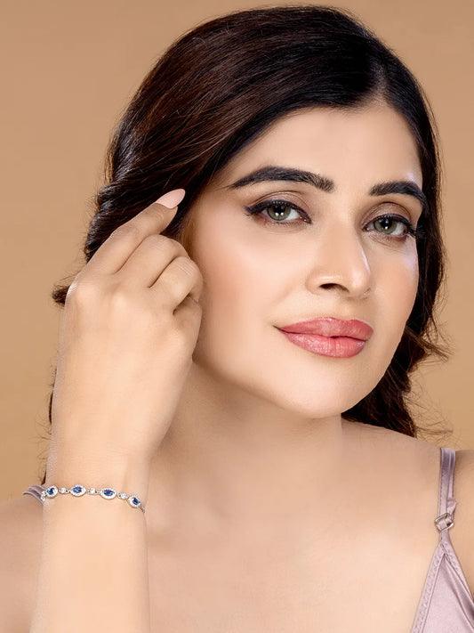 Adjustable Bracelet with Sparkling Stone