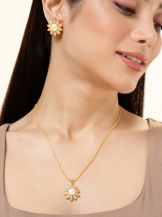 Glam Pearl & Crystal Floral Pendant Set