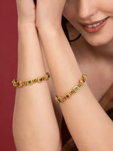 Heritage Style Floral Motif Bangle Set