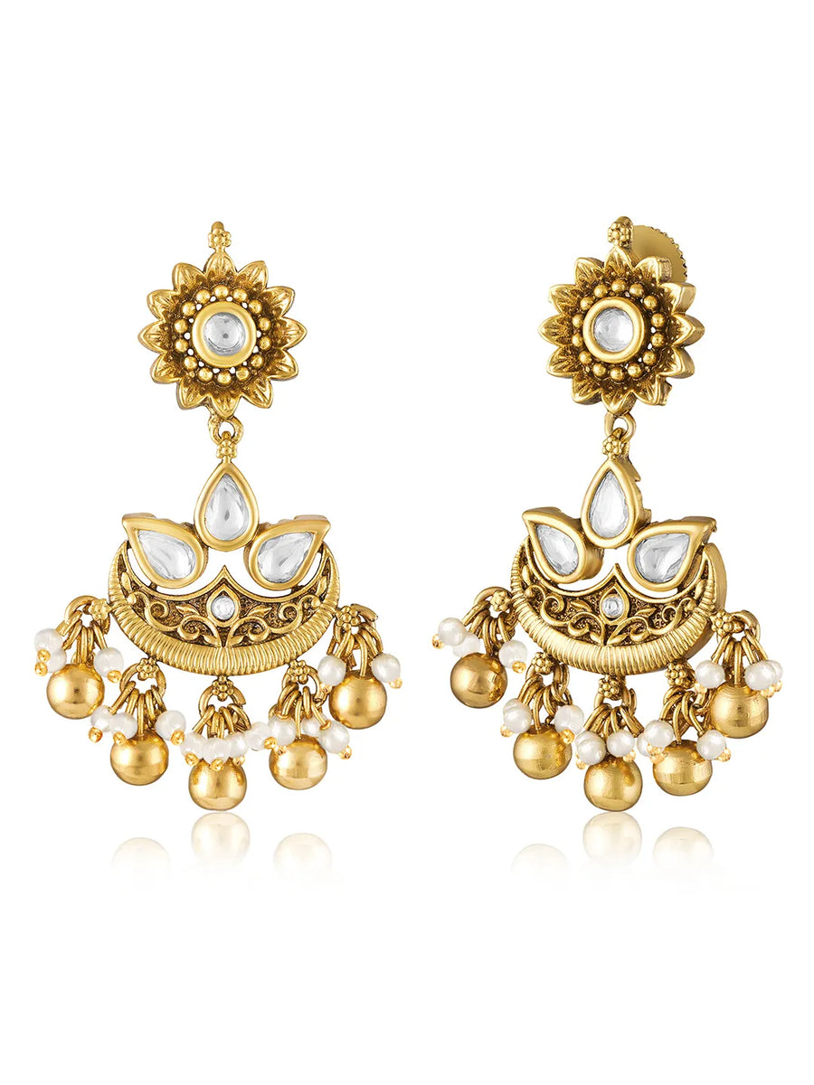 Earrings with Shine – Sparkling & Stylish | Peora