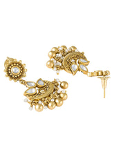 Earrings with Shine – Sparkling & Stylish | Peora