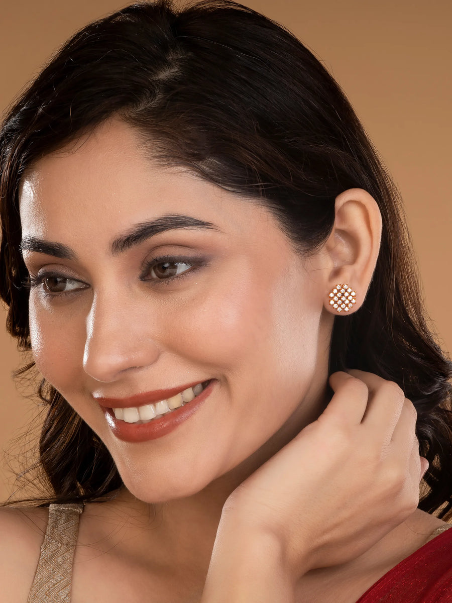 Glamorous Cluster Stud Earrings