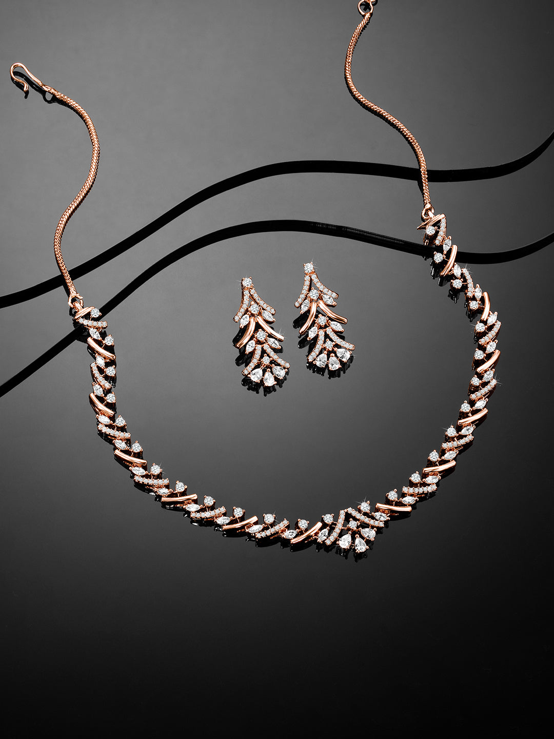 Urban Petals Rose Gold Pendant Set