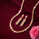 Peora Luxe Trail Gold Necklace Set