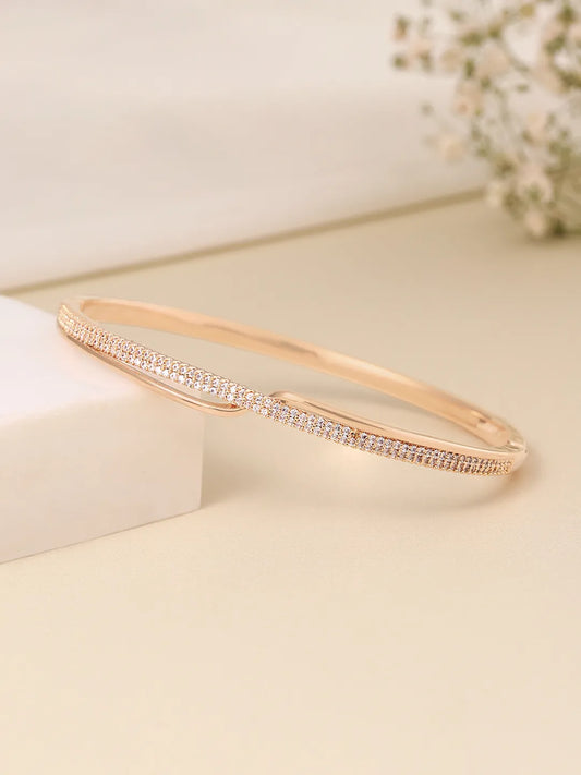 Chic Contemporary Textured Kada Bangle