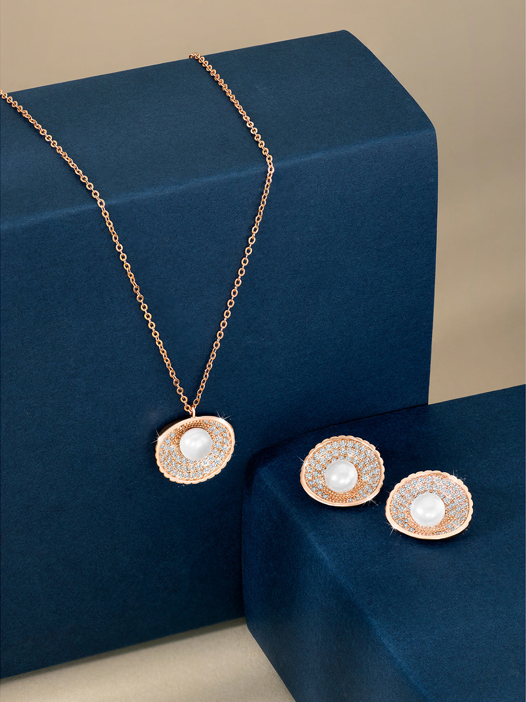 Chic Seashell CZ and Pearls Adorned Rose Gold Plated Pendant Set