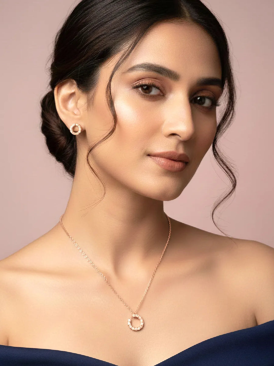 Chic Rose Gold Baguette Circle Pendant Set