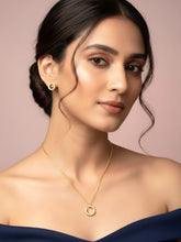 Chic Gold Baguette Circle Pendant Set