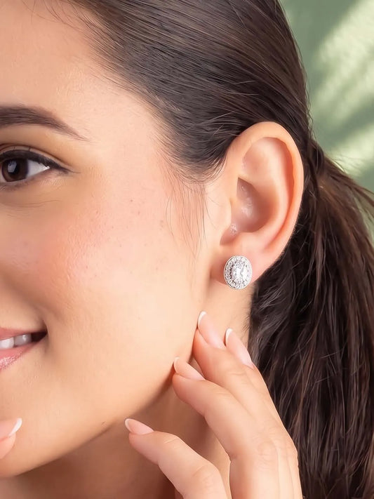 Peora Classic Oval Stud Earrings - Silver