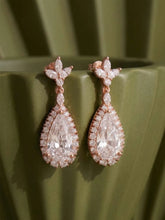 Peora Crystal Dewdrop Earrings - Rose Gold