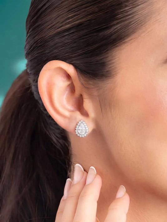 Peora Oval Daisy Stud Earrings - Silver