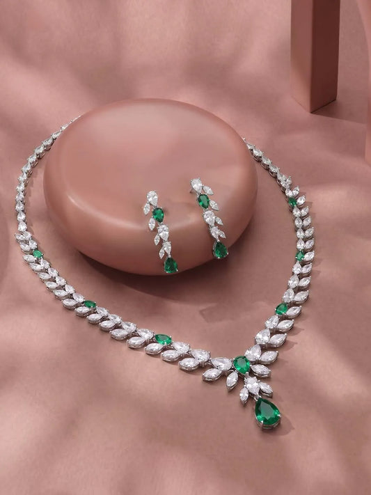 Peora Leaf Emerald Necklace Set - Silver