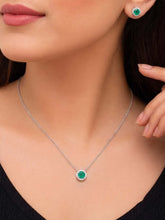 Peora Round Emerald Necklace Set - Silver
