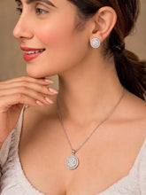 Peora Floral Pendant Necklace Set - Silver
