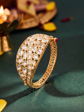Peora Statement Kundan Traditional Kada - Gold
