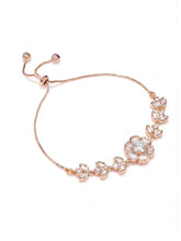 Peora Floral Traditional Bracelet - Gold