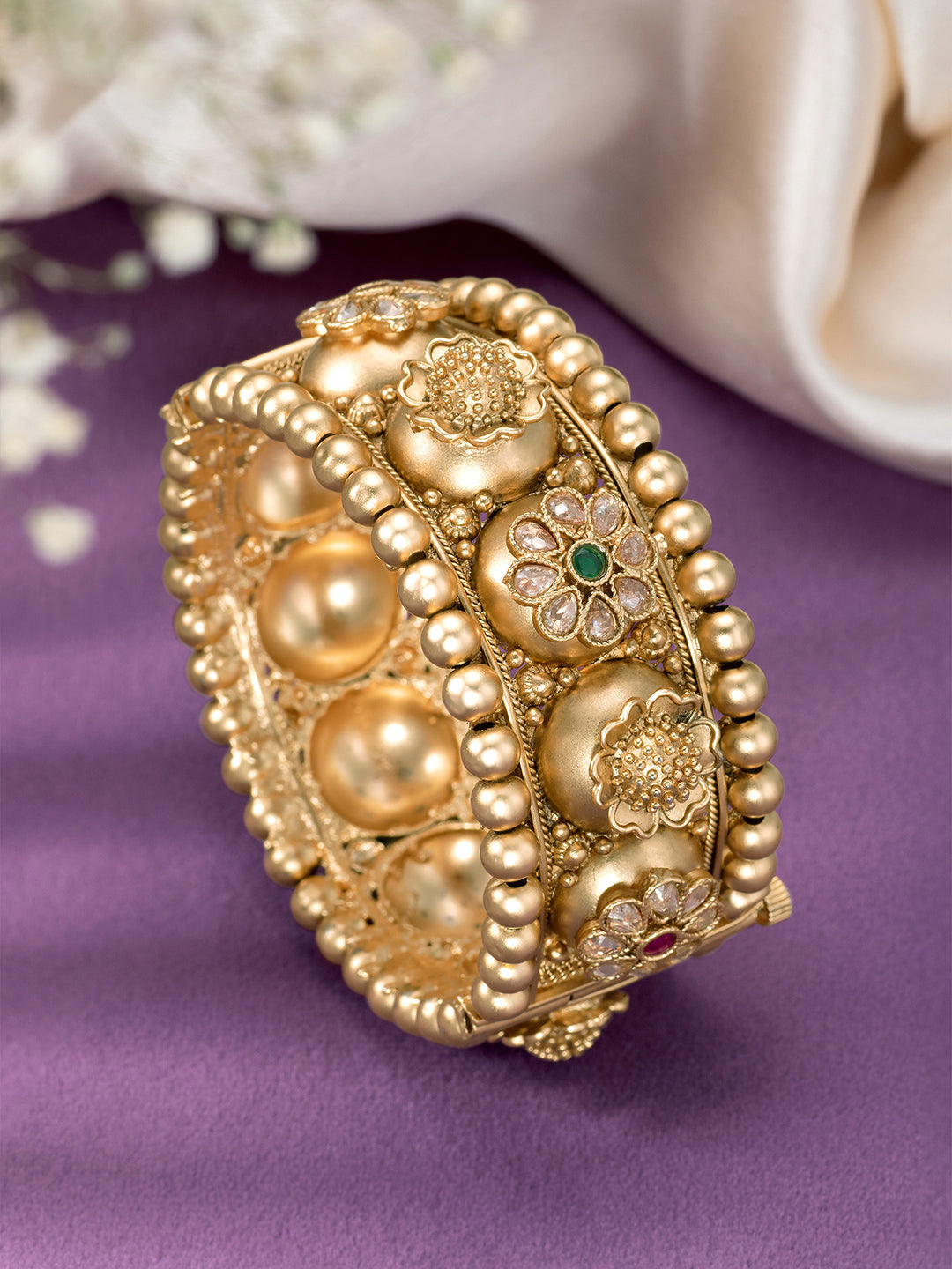 Golden Dome Elegance Synthetic Stone Kada