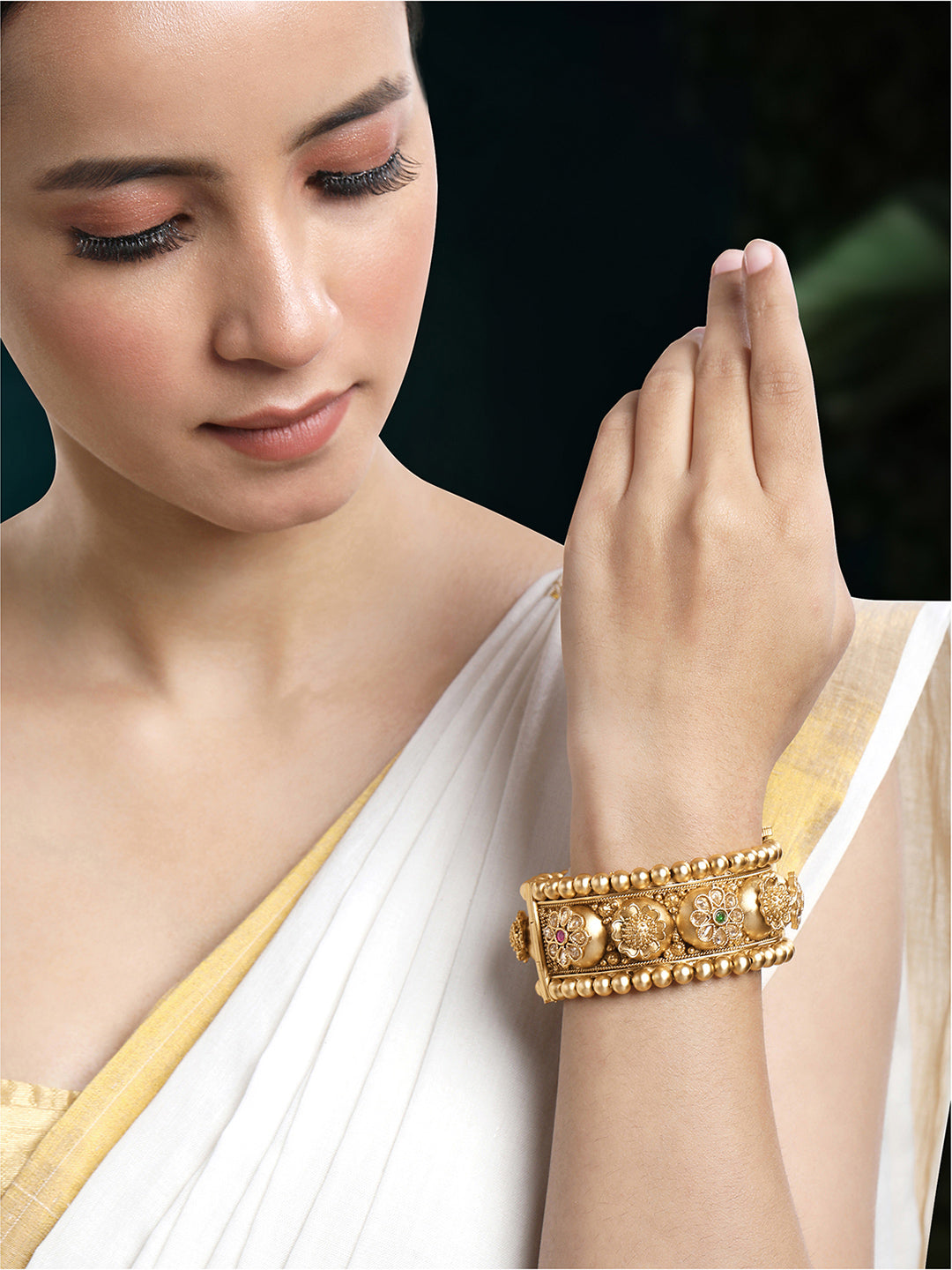 Golden Dome Elegance Synthetic Stone Kada