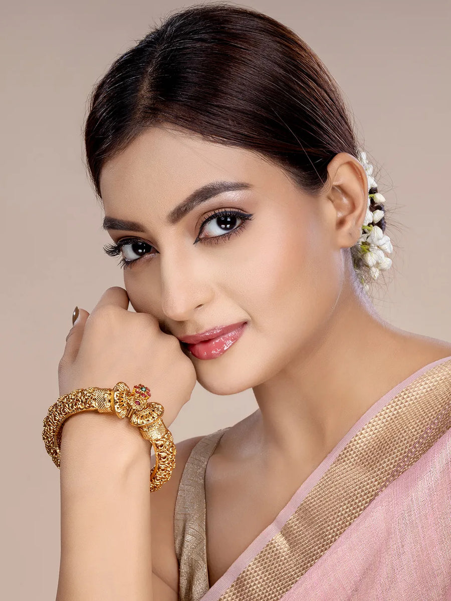 Cultural Gokhru Style Kada Bangle - Gold