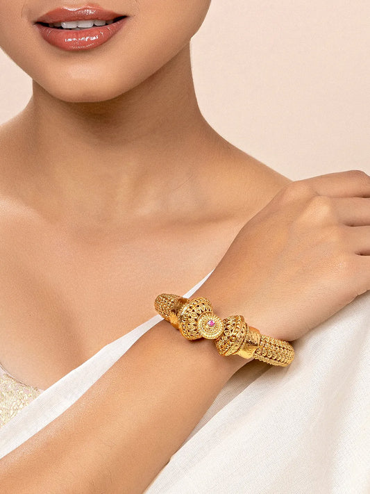 Gilded Grace Gokhru Style Kada Bangle - Gold