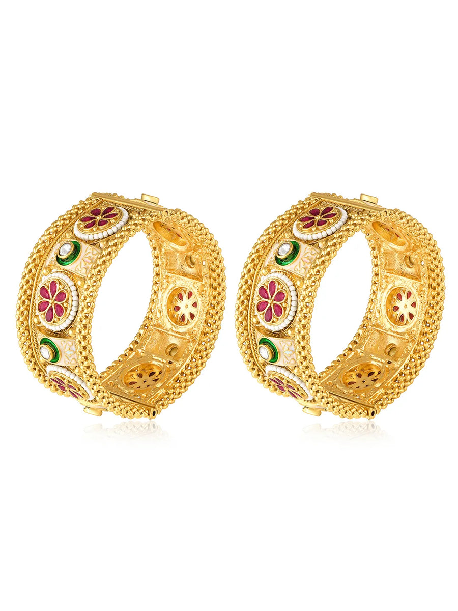 Intricate Floral Motif Bangle Set - Gold