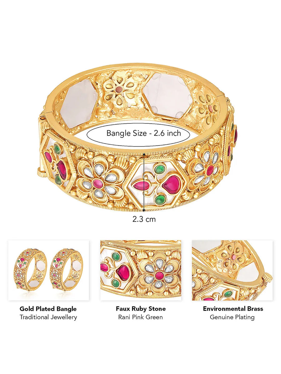 Embellished Floral Pattern Bangles Set - Gold