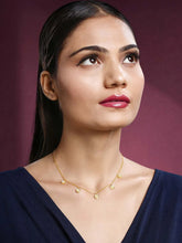 Luxurious Gilded Glamour Necklace